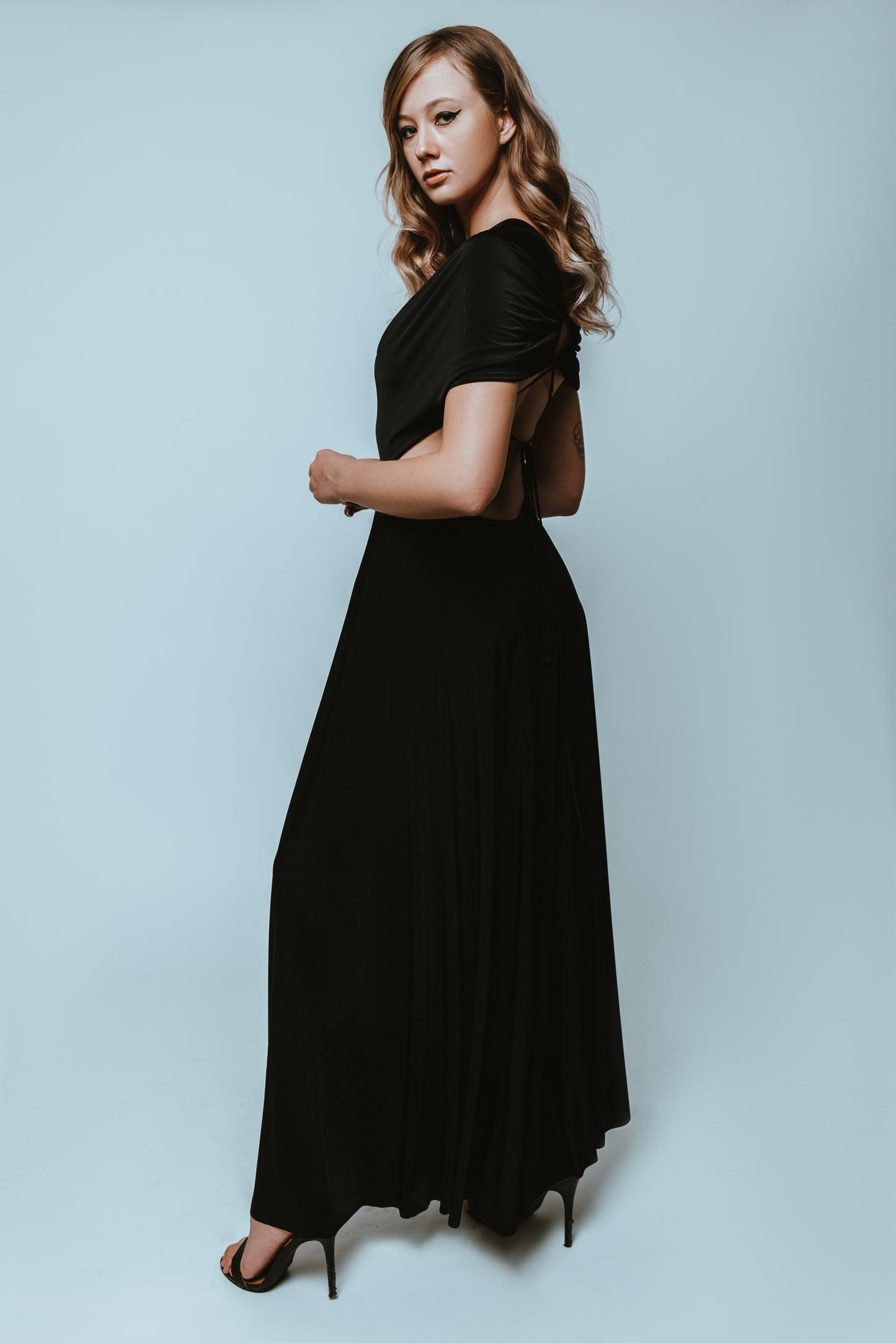 The Meta Gown Transformable